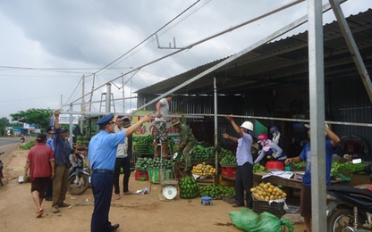 Lập lại hành lang an toàn đường bộ theo chỉ đạo của Phó Thủ tướng