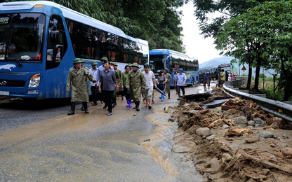 Khắc phục thiệt hại do mưa, bão đảm bảo ATGT vùng miền núi phía Bắc