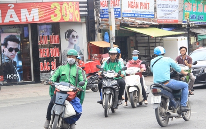 Grab nộp thuế chưa bằng 1/100 taxi truyền thống