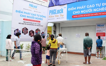 Cây “ATM gạo” chia sẻ yêu thương giúp người nghèo vượt qua đại dịch Covid-19