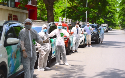 100 xe GrabCar chở miễn phí nhân viên y tế và bệnh nhân