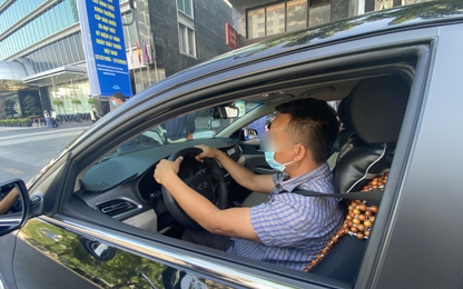 Grab tăng giá cước, tài xế lo “ế khách”, giảm thu nhập