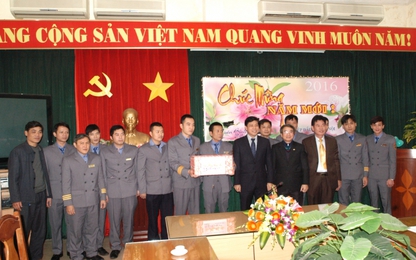 Ngành Đường sắt thưởng Tết bình quân 10 triệu đồng/người