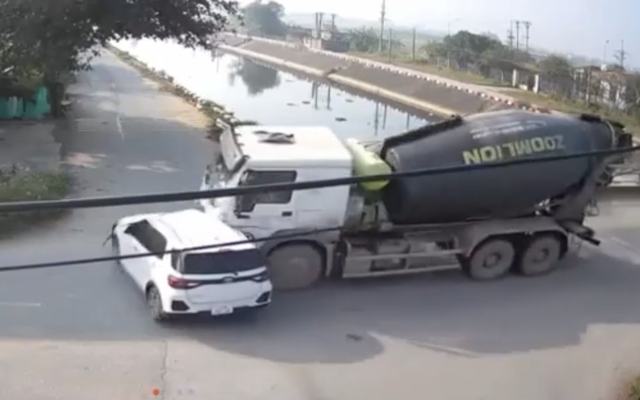 Qua ngã tư không quan sát, tai nạn nhiều lái mới mắc phải