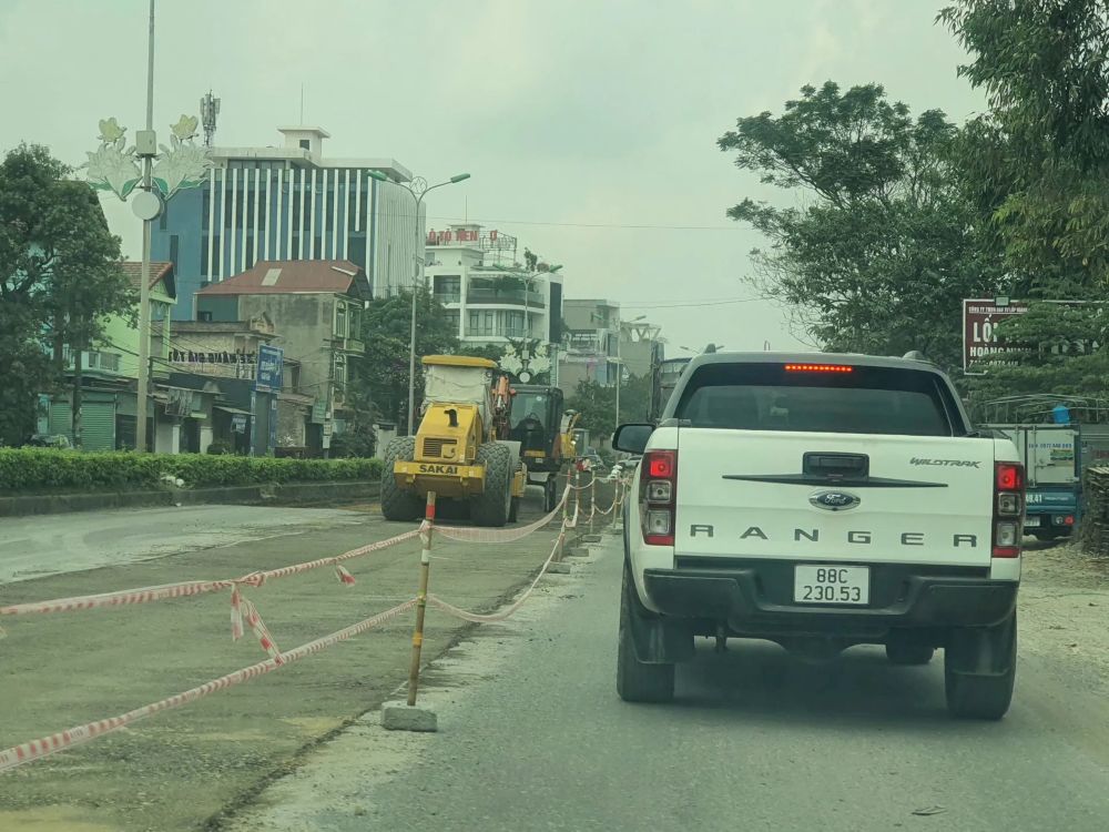 Bộ Xây dựng đề nghị tỉnh Phú Thọ bàn giao toàn bộ mặt bằng dự án cải tạo, mở rộng QL2 trước 30/6