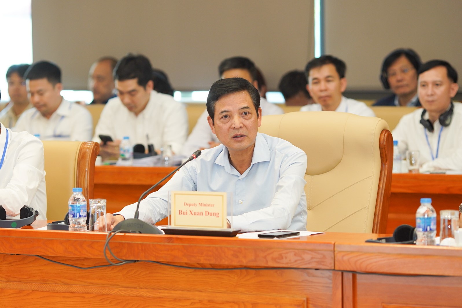 Roadshow đường sắt tốc độ cao Bắc - Nam: Mở màn cuộc cạnh tranh quốc tế