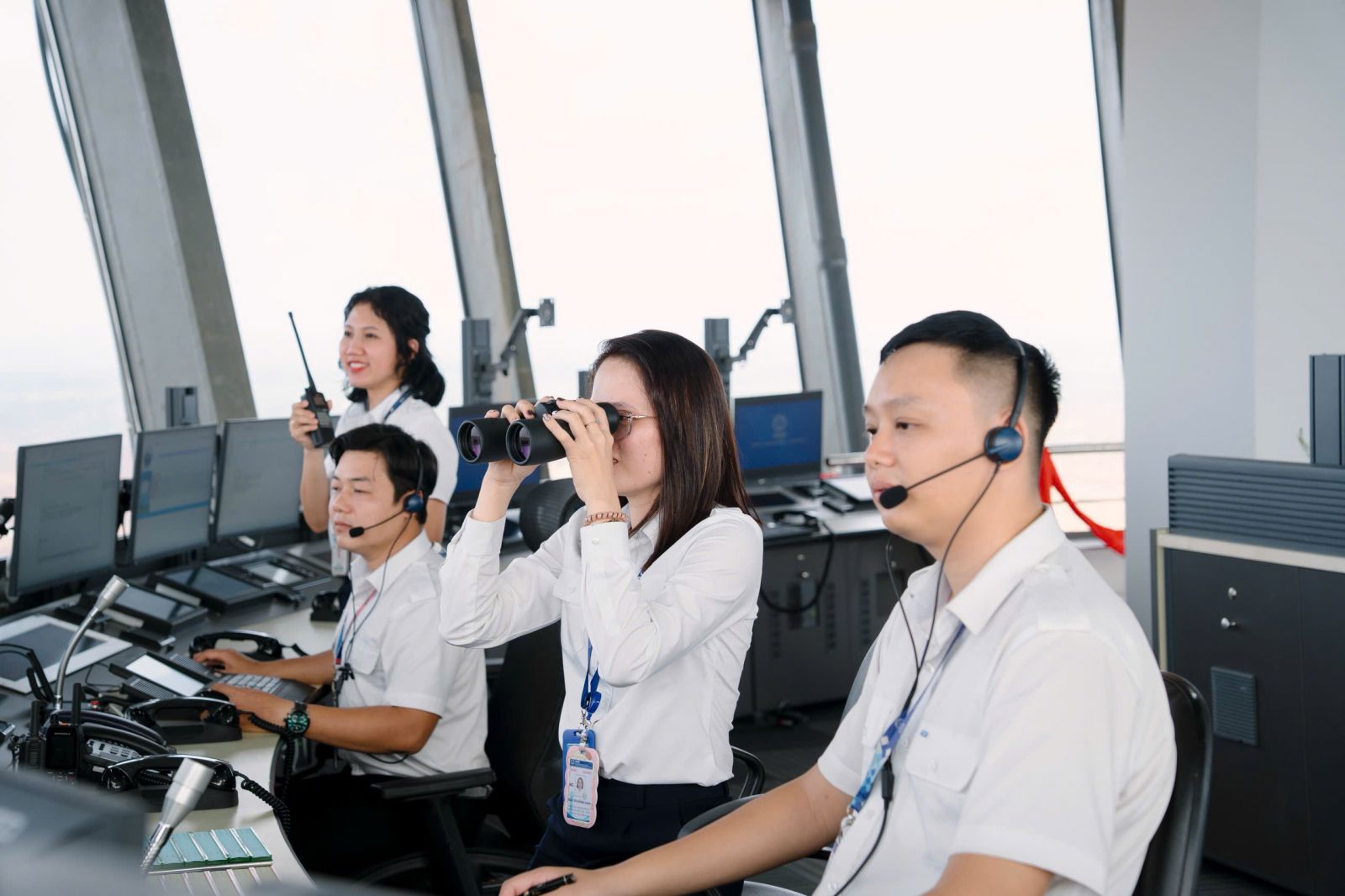 Điều hành gần 45 nghìn chuyến bay an toàn tuyệt đối trong cao điểm Tết Bính Ngọ