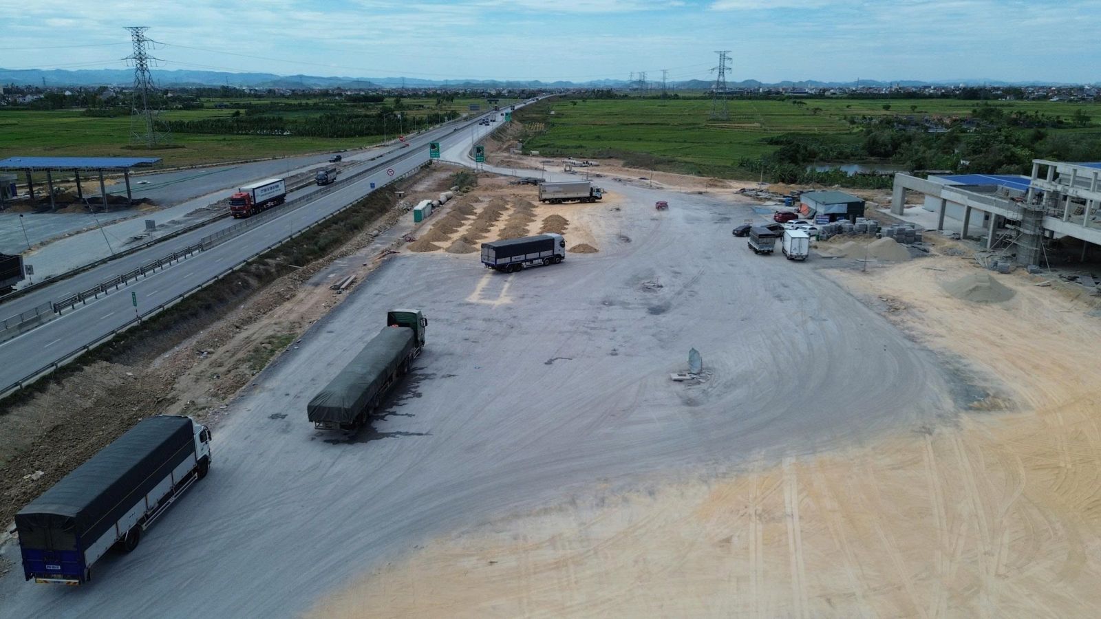 Đẩy nhanh tiến độ 2 trạm dừng nghỉ trên cao tốc Quảng Ngãi - Hoài Nhơn