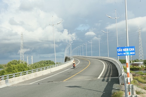 Mở rộng đường Hồ Chí Minh đoạn Năm Căn – Đất Mũi