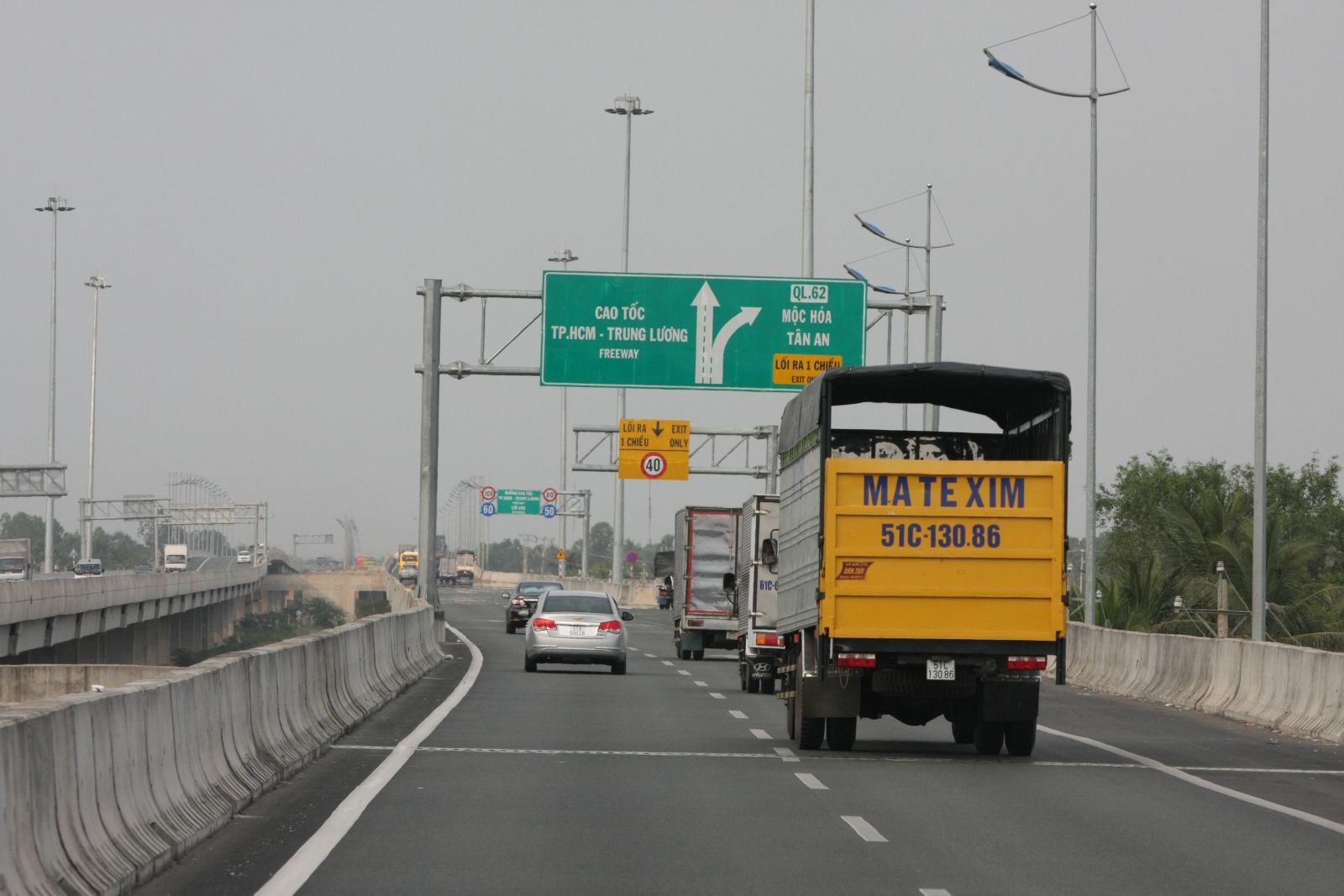 Khắc phục bất cập tổ chức giao thông trên cao tốc TP.HCM – Trung Lương