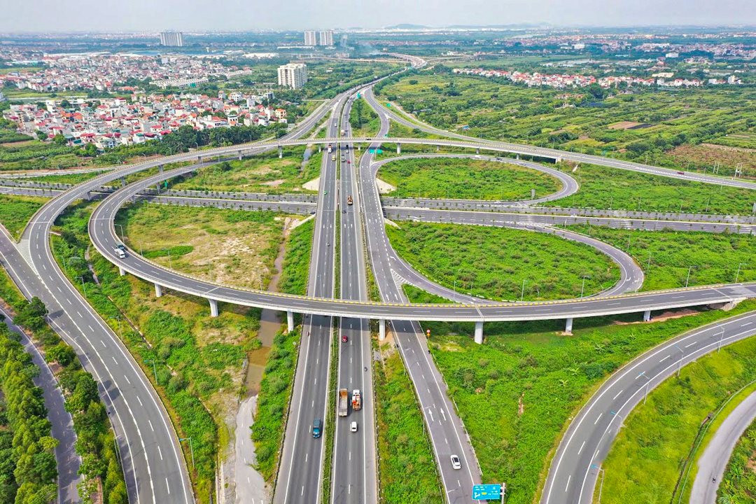 Nghiên cứu triển khai đầu tư xây dựng nút giao giữa cao tốc Hà Nội - Hải Phòng với QL10