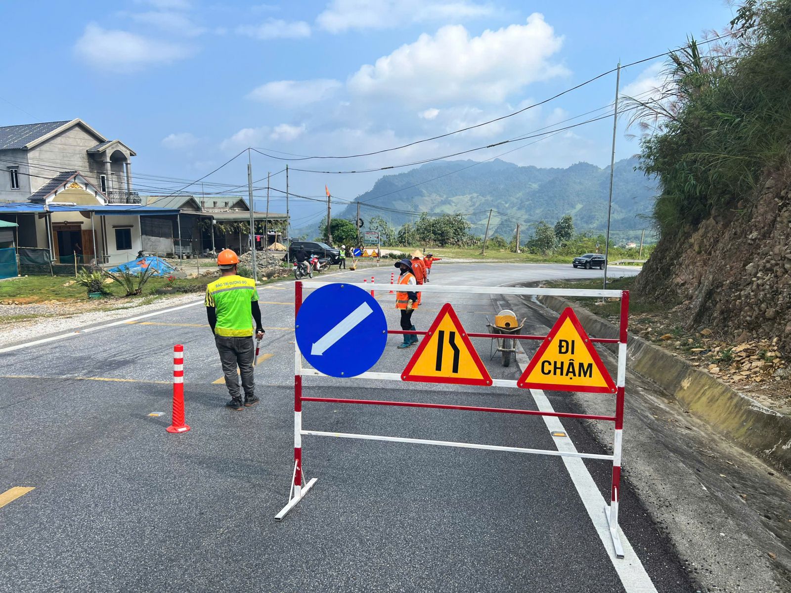 Đảm bảo ATGT QL6