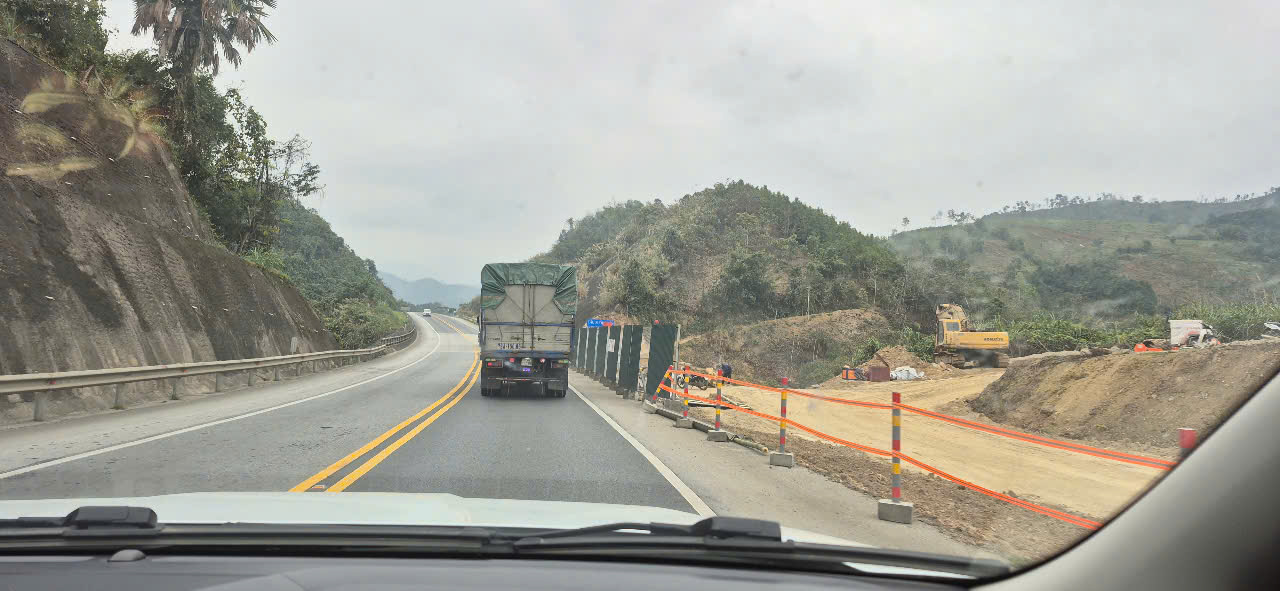 Khắc phục ngay các tồn tại Dự án nâng cấp mở rộng một số đoạn tuyến cao tốc Nội Bài - Lào Cai