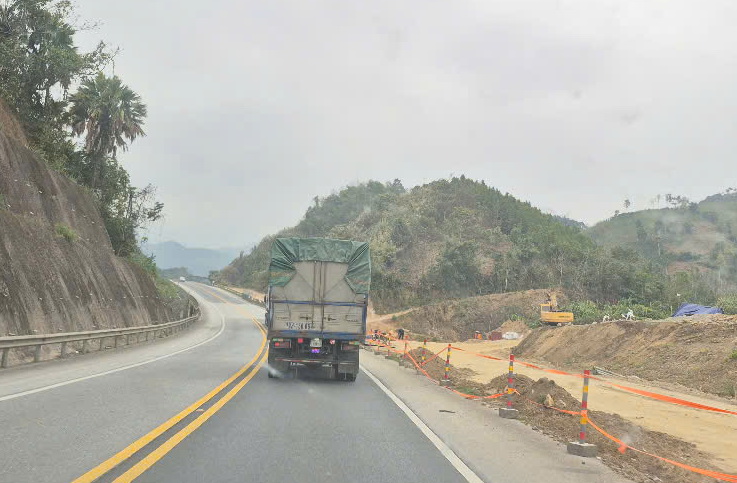 Chấn chỉnh công tác bảo đảm ATGT trên cao tốc Nội Bài - Lào Cai