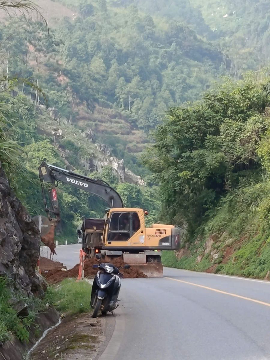 Khắc phục sạt lở trên đường Hồ Chí Minh qua Thái Nguyên