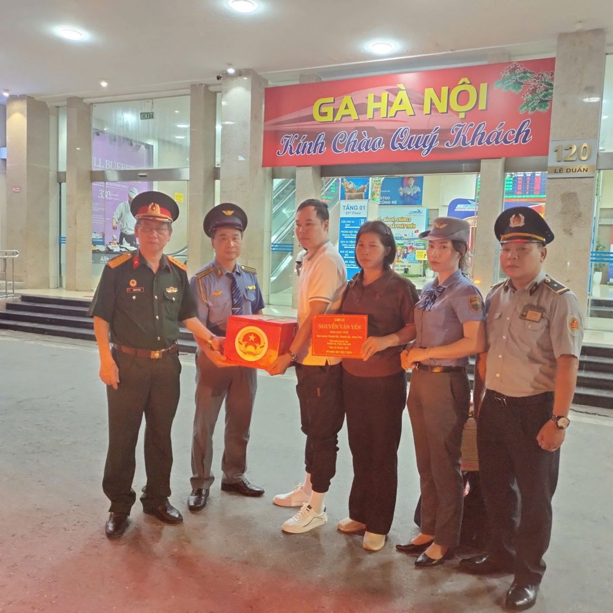 Đưa hài cốt liệt sĩ trở về quê hương sau gần 60 năm bằng chuyến tàu nghĩa tình
