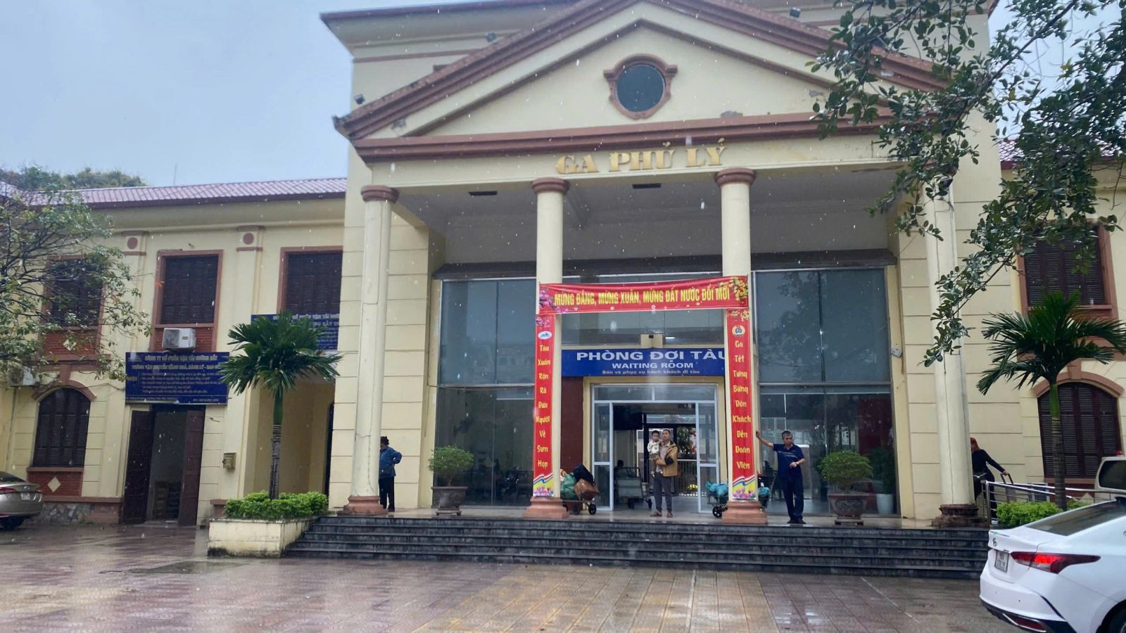 Sắp có tàu chuyên dụng đưa đón y, bác sĩ giữa Hà Nội và Ninh Bình