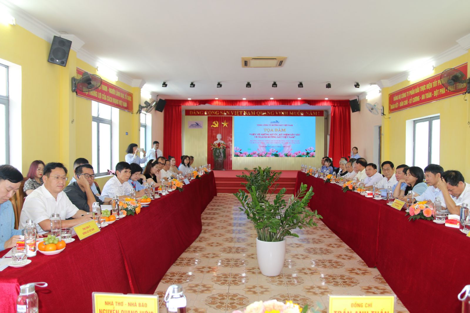 Những ký ức, kỷ niệm sâu sắc về ngành Đường sắt Việt Nam