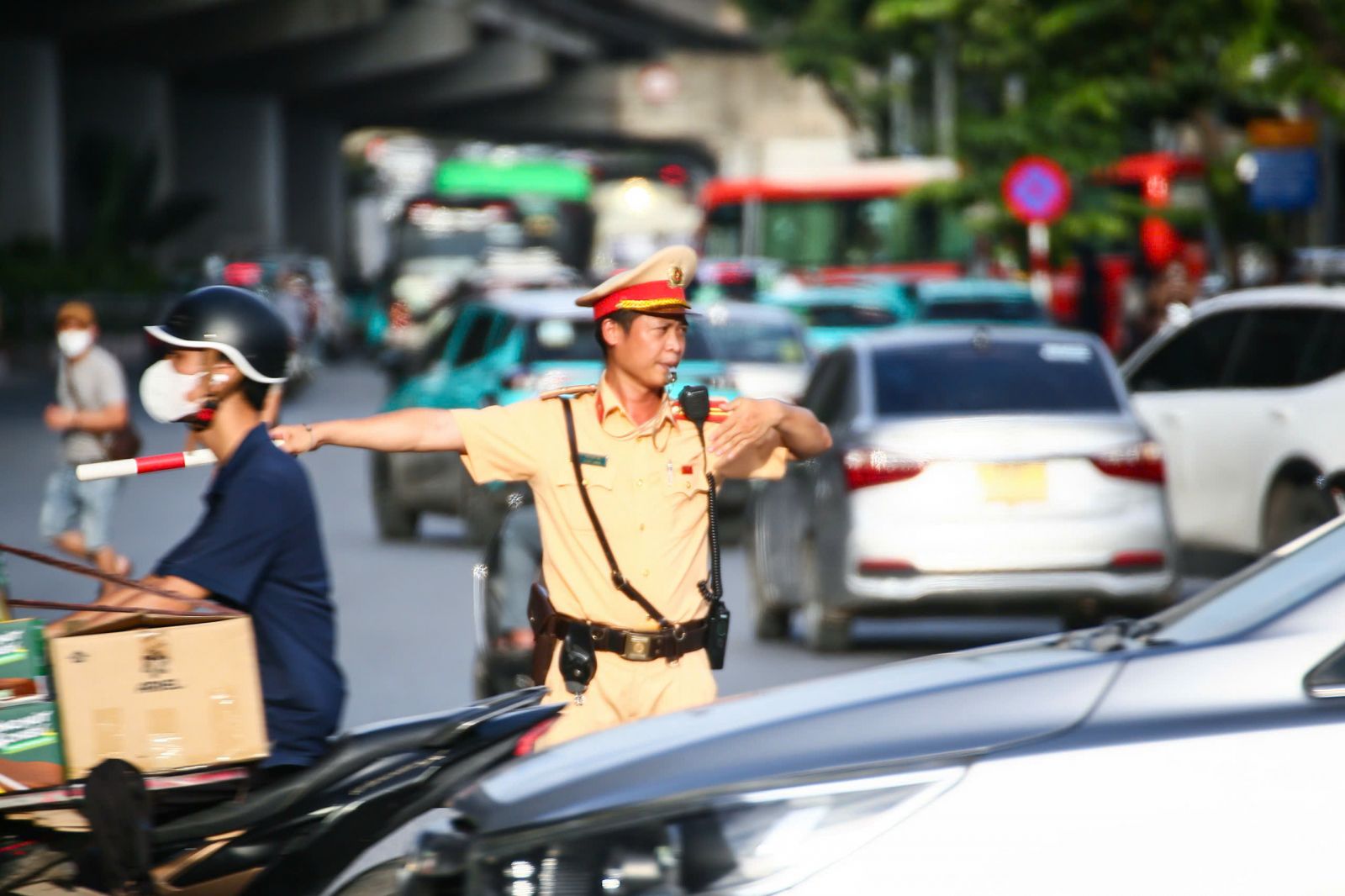 CSGT Hà Nội huy động tối đa lực lượng, phương tiện bảo đảm trật tự ATGT dịp nghỉ Lễ 02/9