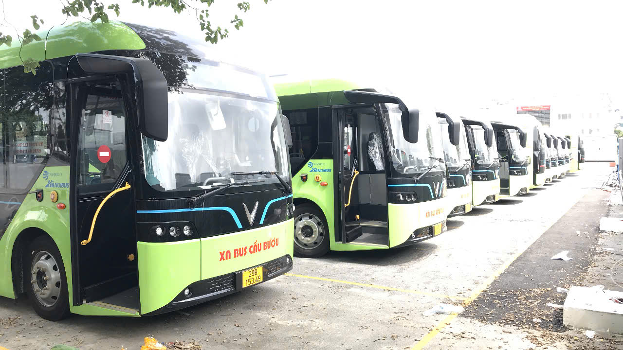 Hà Nội: 28 xe buýt điện được đưa vào khai thác trên tuyến số 22A và 22B 
