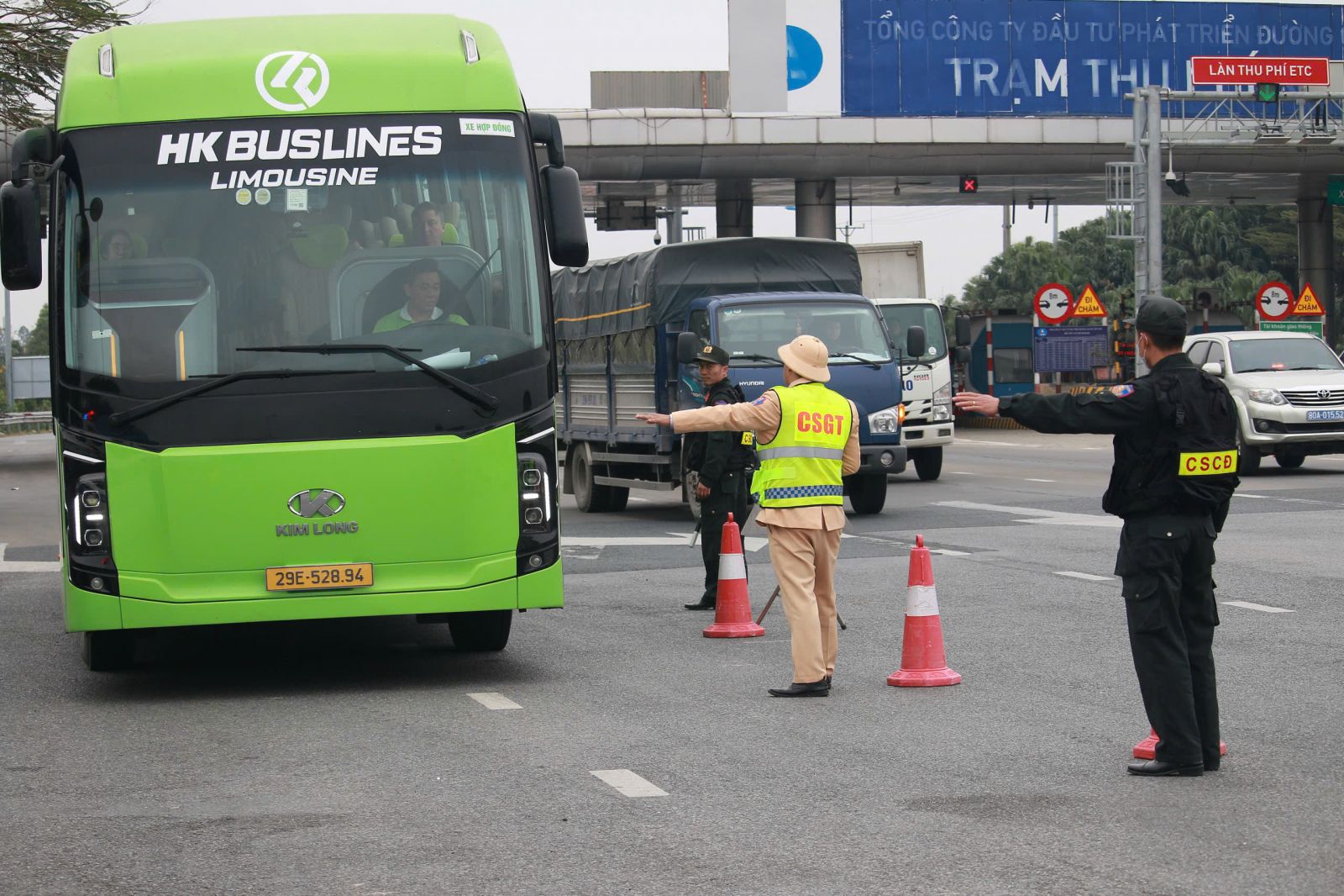 Tăng cường quản lý giá cước vận chuyển hành khách và hàng hóa thiết yếu
