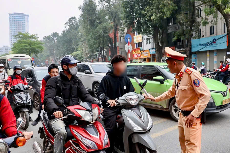 CSGT toàn quốc xử lý hơn 14 nghìn trường hợp vi phạm giao thông ngày 02/5