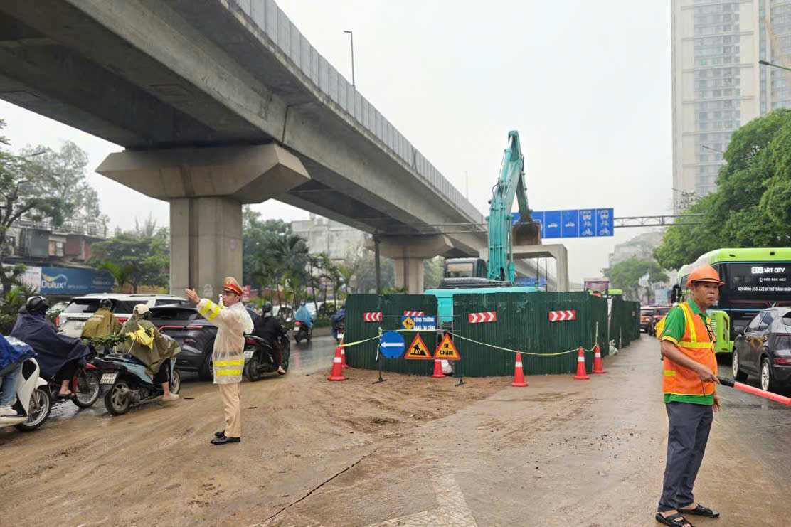 Hà Nội: Chủ động bảo đảm trật tự ATGT tại các công trình chống ngập trên toàn Thành phố