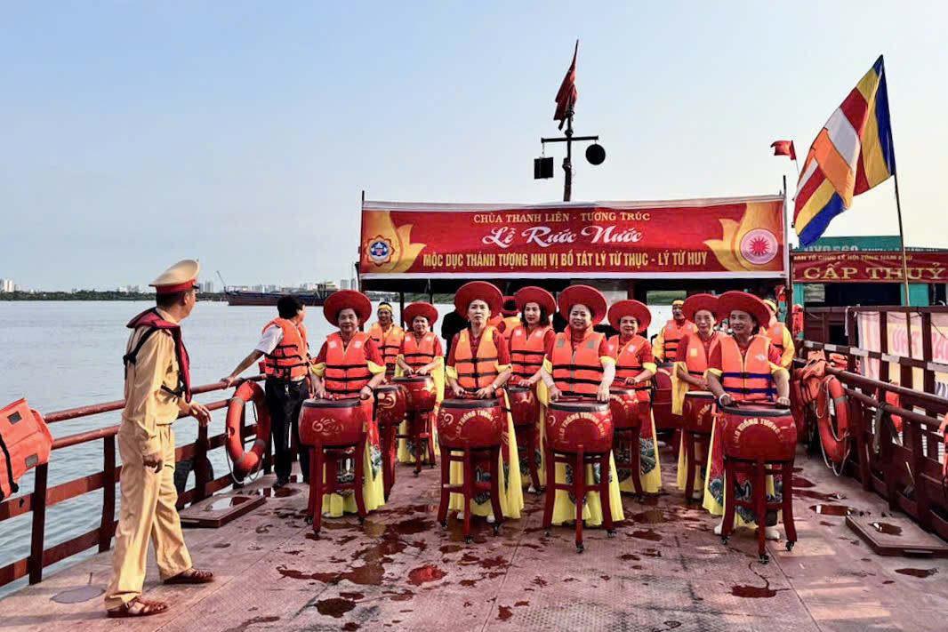 Hà Nội đảm bảo trật tự ATGT đường thủy dịp lễ 30/4 - 1/5