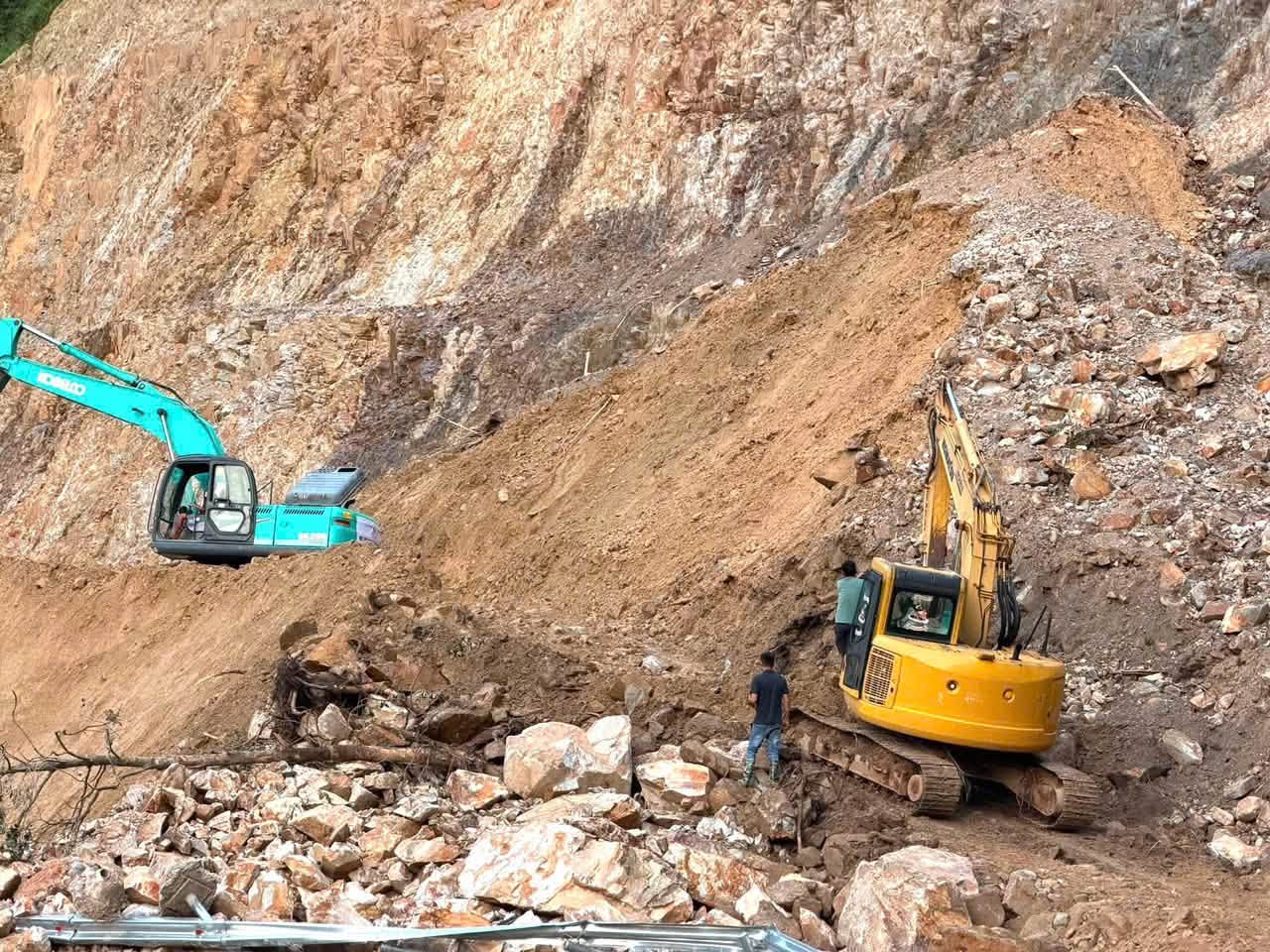 Khẩn trương khắc phục hậu quả thiên tai, kết nối giao thông các tỉnh miền núi phía Bắc