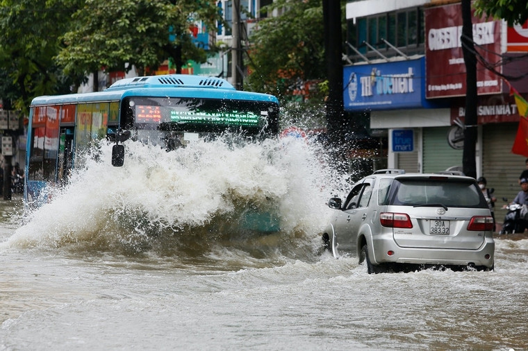 Hà Nội sẵn sàng phương án “bốn tại chỗ”, chủ động ứng phó bão số 4 
