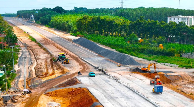 Khẩn trương hoàn thành GPMB dự án thành phần 2 cao tốc Biên Hòa - Vũng Tàu