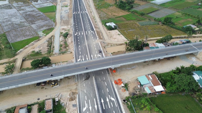 Khẩn trương rà soát các hạng mục điều chỉnh ở cao tốc Cam Lâm - Vĩnh Hảo