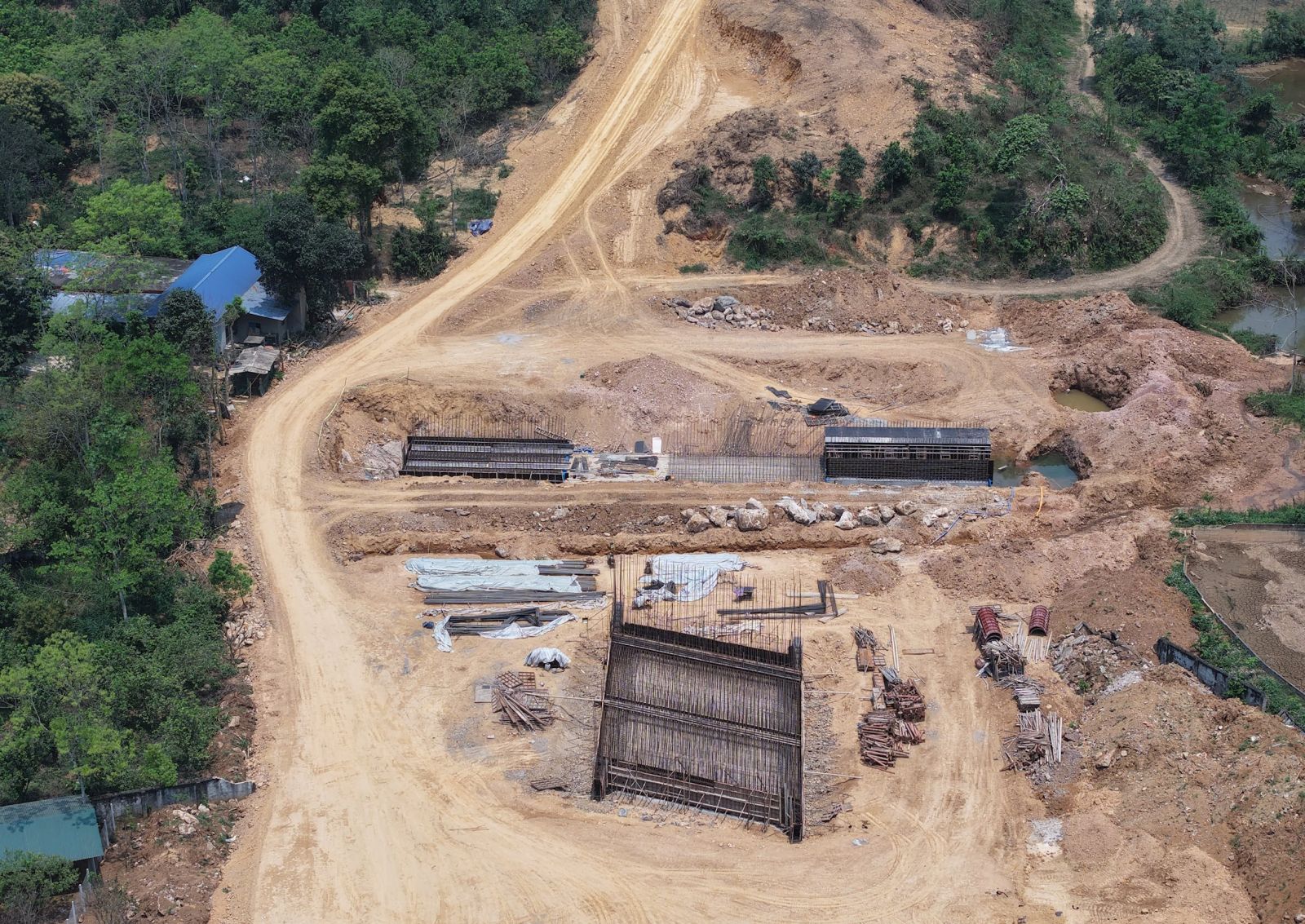 Sớm đầu tư cao tốc Hòa Bình - Mộc Châu quy mô 04 làn xe hoàn chỉnh