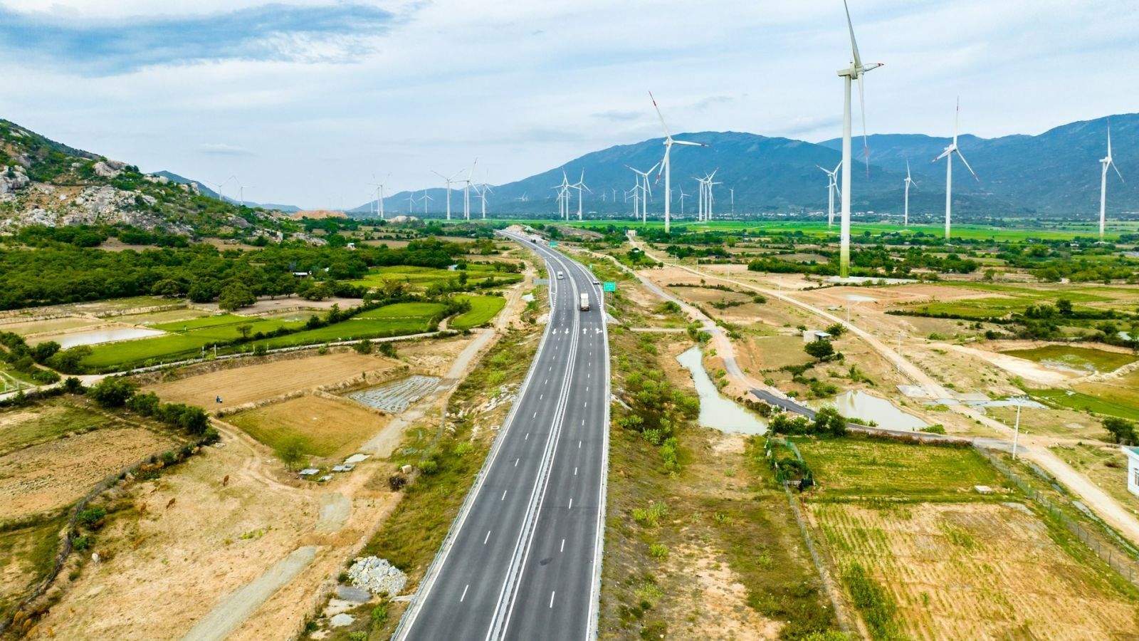 Hơn 7 triệu lượt xe qua cao tốc Cam Lâm - Vĩnh Hảo sau 2 năm khai thác