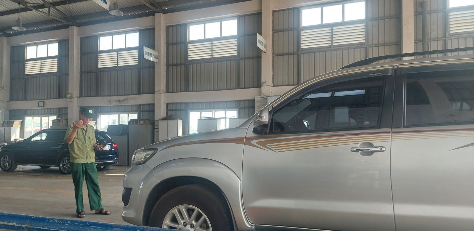 Hà Nội: Yêu cầu các cơ sở đăng kiểm không rút ngắn thao tác, bỏ sót hạng mục kiểm định