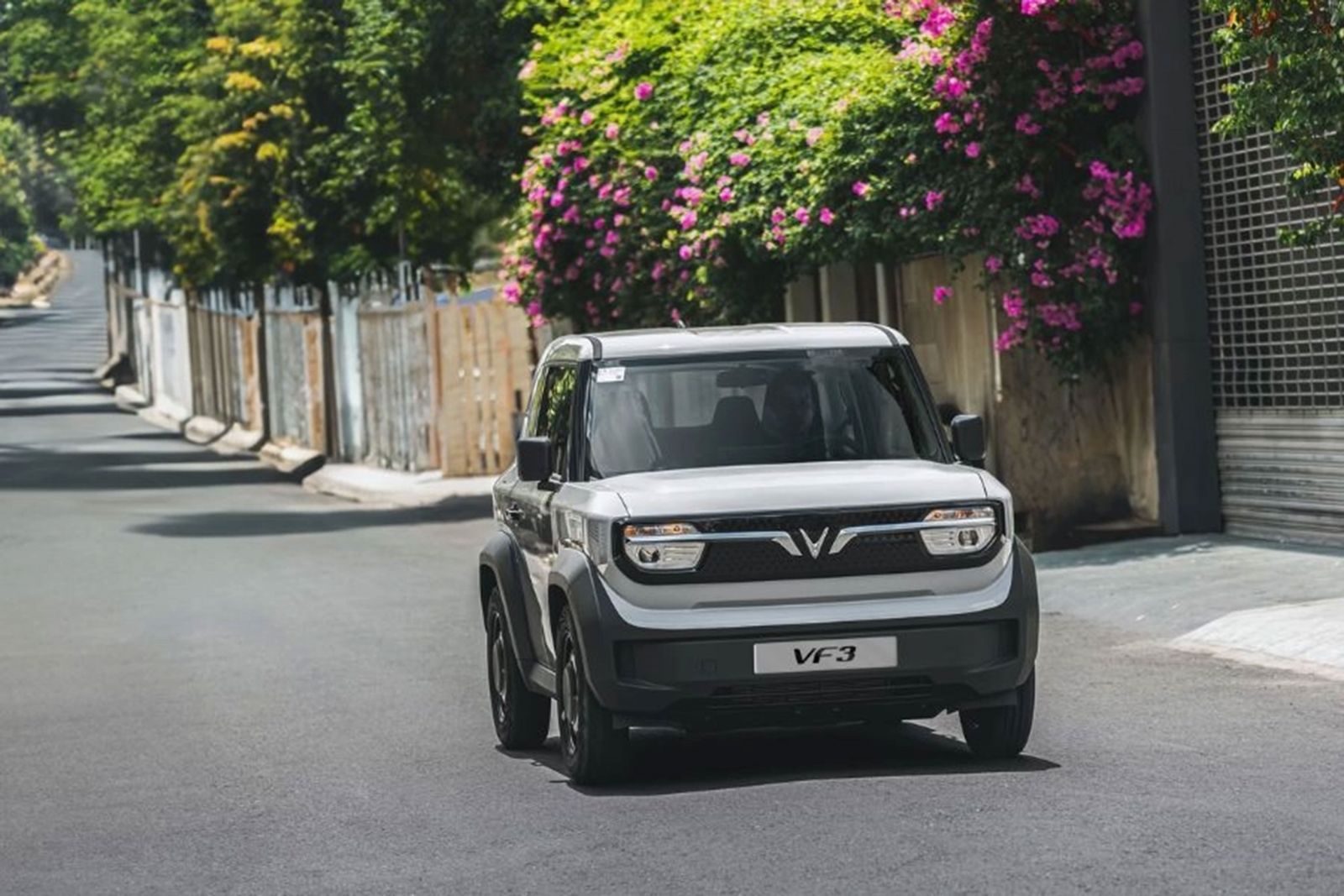 Top 10 xe bán chạy năm 2025: VinFast giữ 4 vị trí