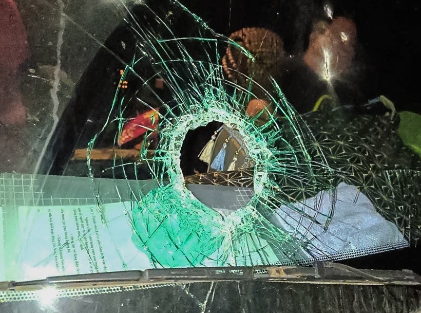 Ném đá vào xe trên cao tốc Bắc – Nam qua Quảng Trị: Hành vi coi thường pháp luật