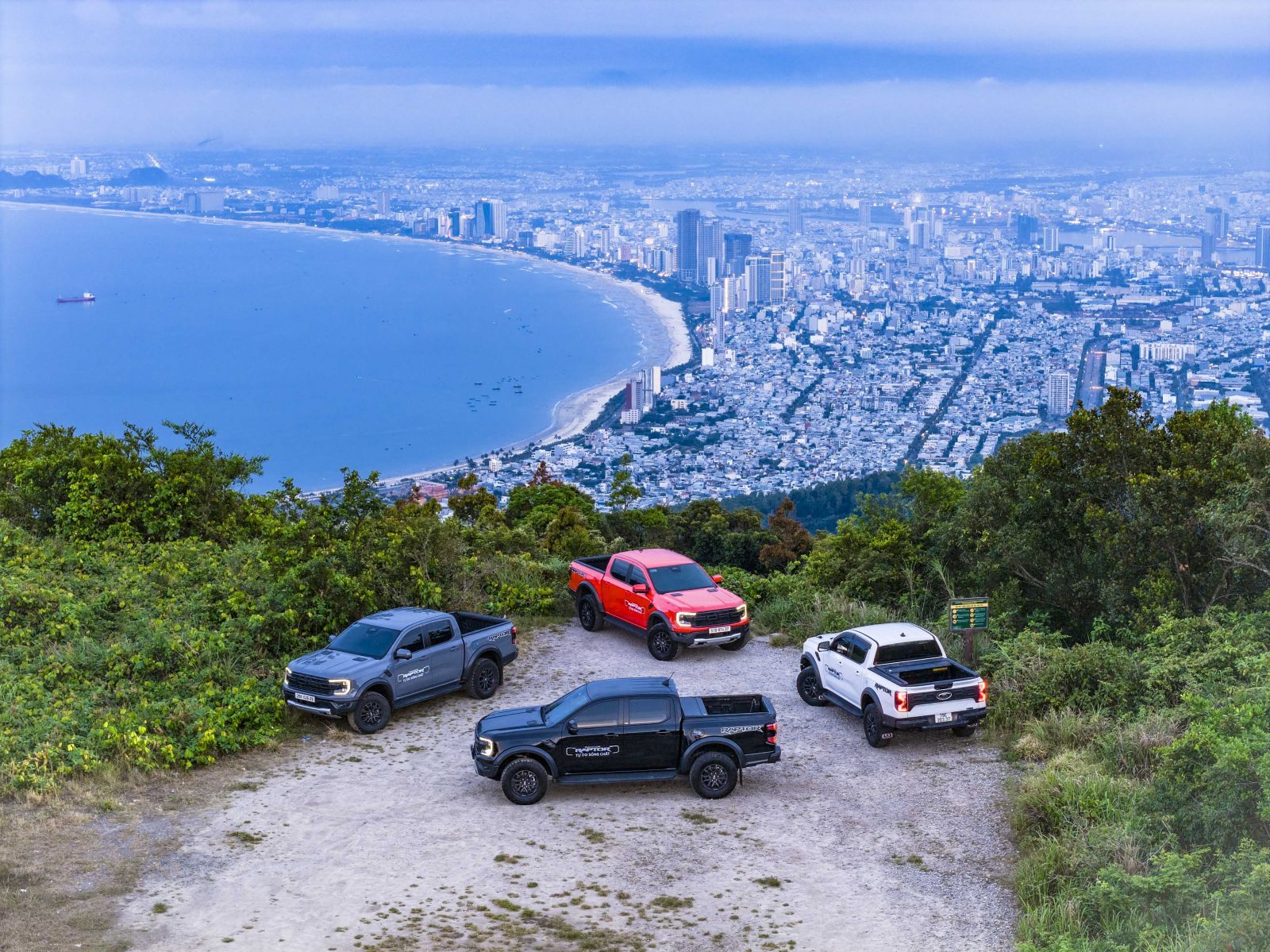 Top 5 hãng xe bán chạy nhất năm 2025: Ford lập kỷ lục doanh số