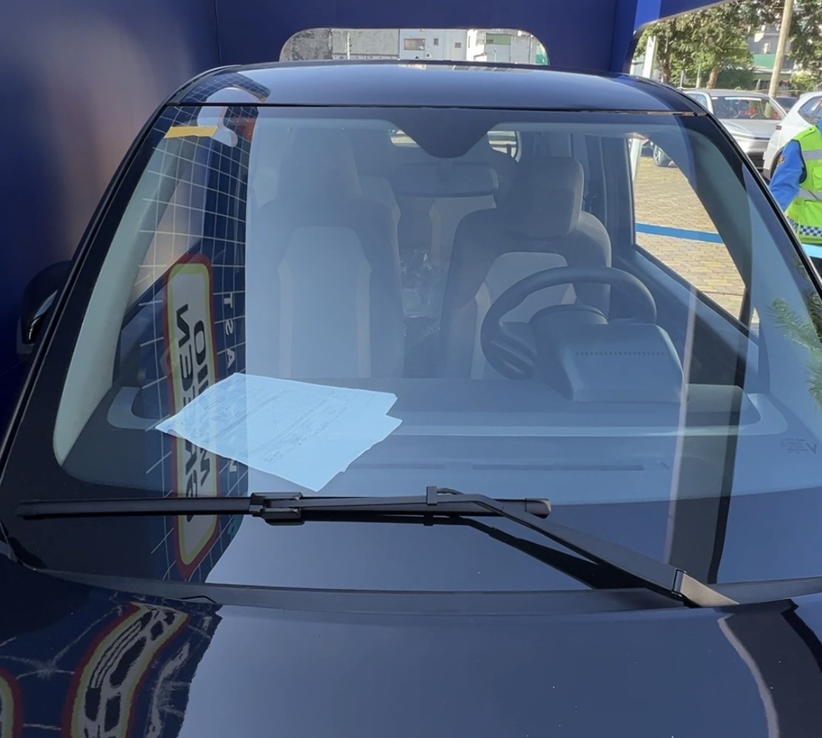 Dấu hiệu chủ xe phải thay cần gạt mưa ôtô