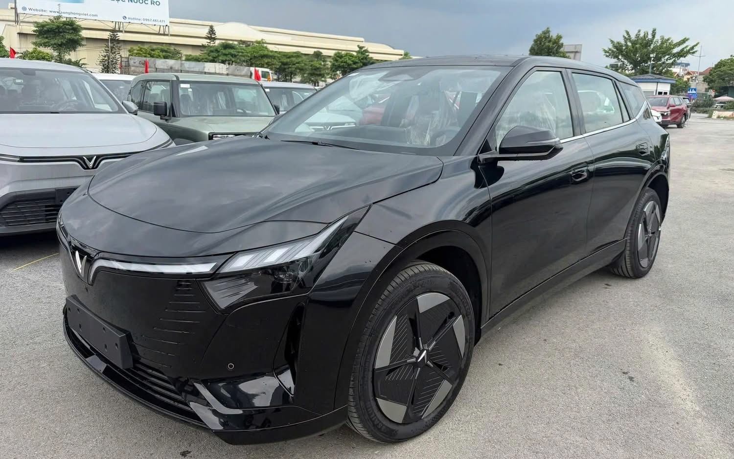 Lộ VinFast VF8 Premium với nhiều trang bị mới