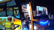 Quảng Ngãi: Xe khách 25 chỗ chở 61 người vượt đèo Vi-ô-lắc trong đêm