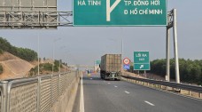 Phân luồng giao thông phục vụ thi công hệ thống giám sát cao tốc Bùng - Vạn Ninh - Cam Lộ