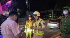 Lâm Đồng: 250 hộ kinh doanh dọc đường Hồ Chí Minh ký cam kết đảm bảo an toàn giao thông