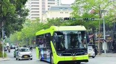 Hà Nội: Gia hạn sử dụng thẻ xe buýt miễn phí mẫu cũ đến hết năm 2026