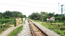 Quảng Ngãi rà soát lối đi tự mở qua đường sắt, tìm giải pháp xóa điểm nguy cơ tai nạn