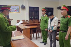 Nam thanh niên say rượu lái ô tô con tông nhiều người ở Đà Lạt