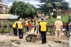 Chậm xóa lối đi tự mở qua đường sắt, nguy cơ tai nạn rình rập