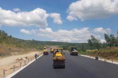 Tập trung triển khai đầu tư xây dựng các dự án trọng điểm quốc gia
