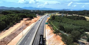 Ngăn chặn người và phương tiện thô sơ xâm nhập các tuyến cao tốc miền Trung