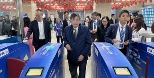 Hà Nội: Đưa hệ thống vé điện tử liên thông giao thông công cộng vào khai thác